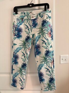 Tommy Bahama White Cropped Pants with Blue & Green Tropical Print